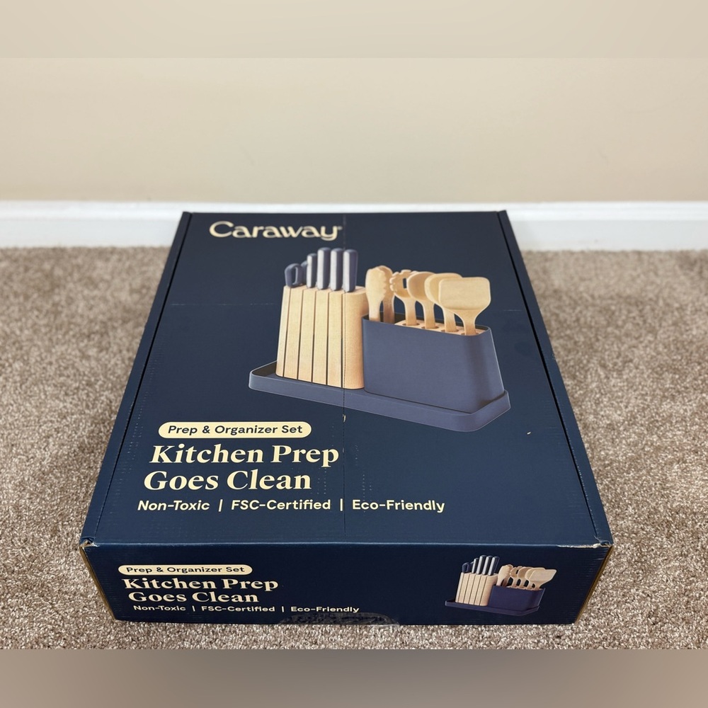 Caraway Navy Kitchen Knife & Organizer Set
